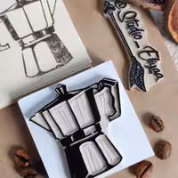 مهر  دستساز لینو طرح موکاپات(قهوه جوش)فیلم  آخری نمونه چاپ روی پارچه رو ببیند