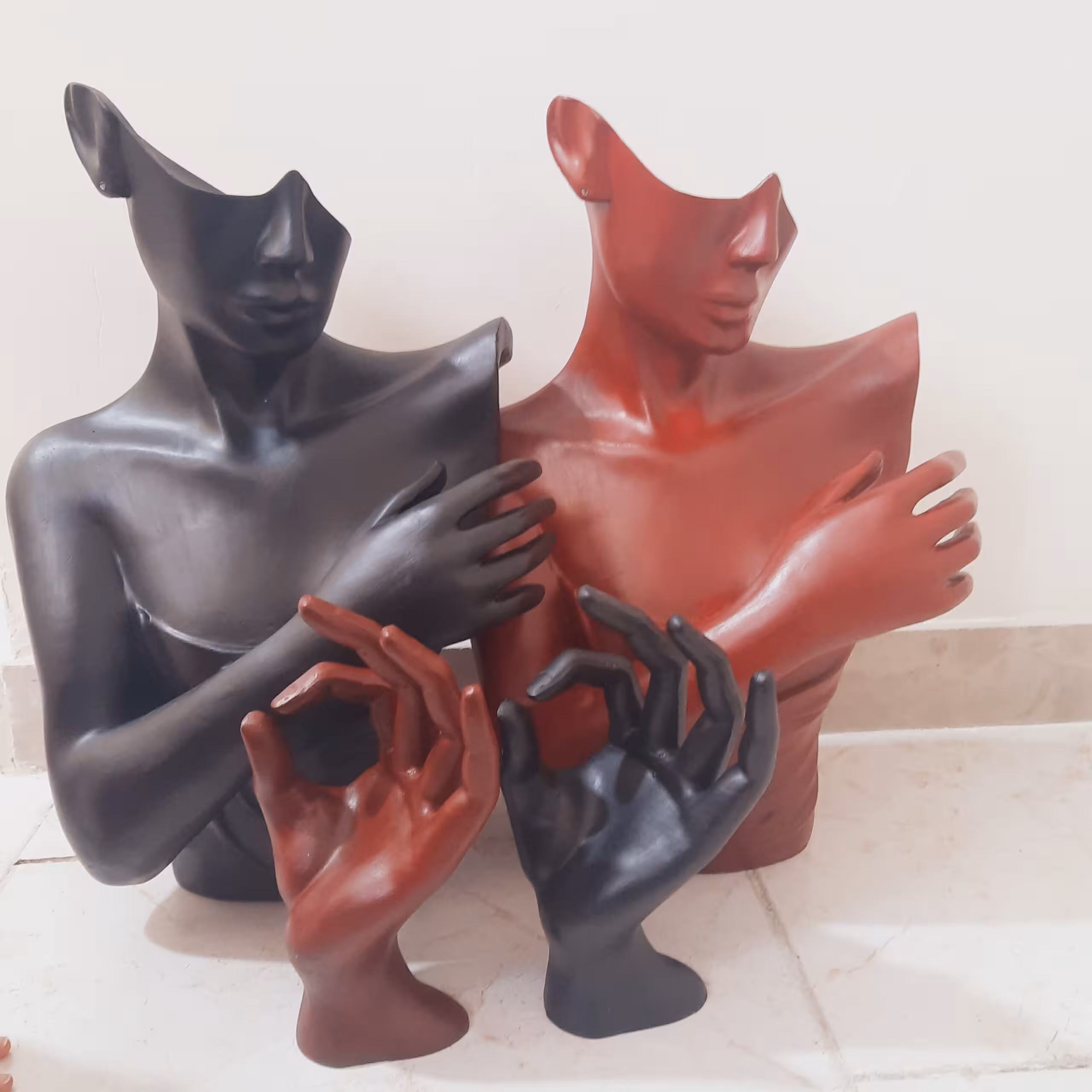 استند طلا و جواهر  بزرگ استند دست  استند انگشتر مانکن مجموعه 4عددی