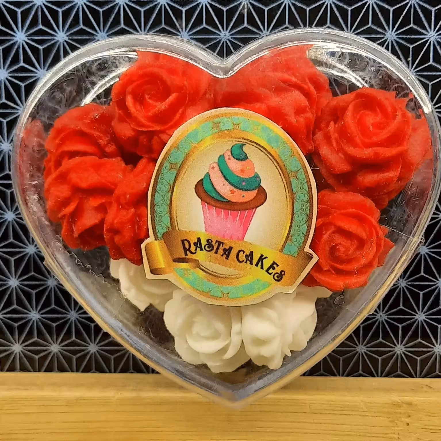 گل قند تزئینی گل رز رنگ قرمز و سفید