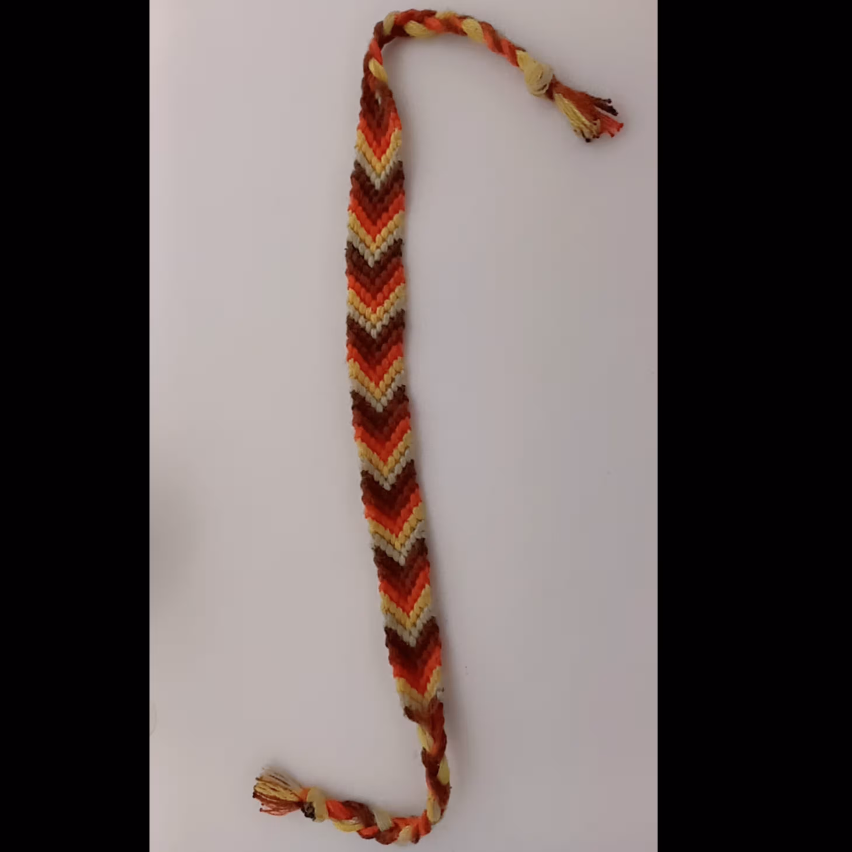 دستبند دوستی با رنگ متنوع