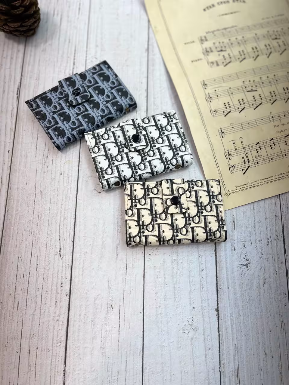 جاکارتی آلبوم دار دیور