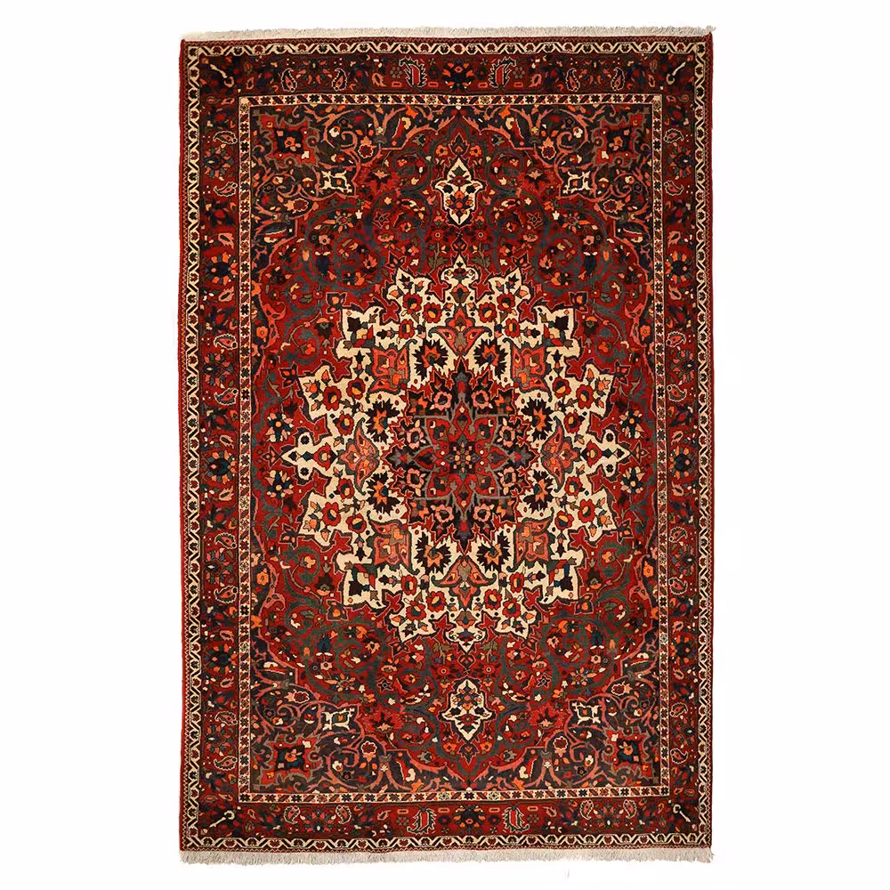 فرش دستبافت بختیاری قدیمی شش و نیم متری