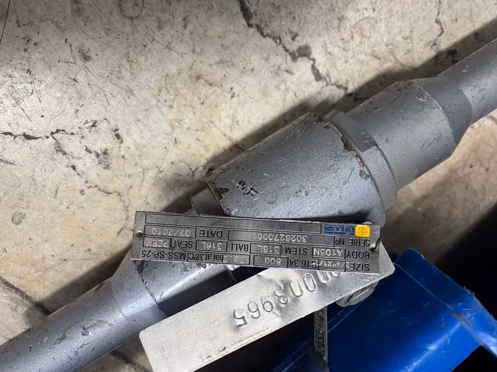 شیر توپی 1/2 * 3/4 اینچ نیپل دار سه تیکه ردیوسبور رده 80 کلاس 800 SEAT PEEK STEM F316L BALL F316L BODY A105N