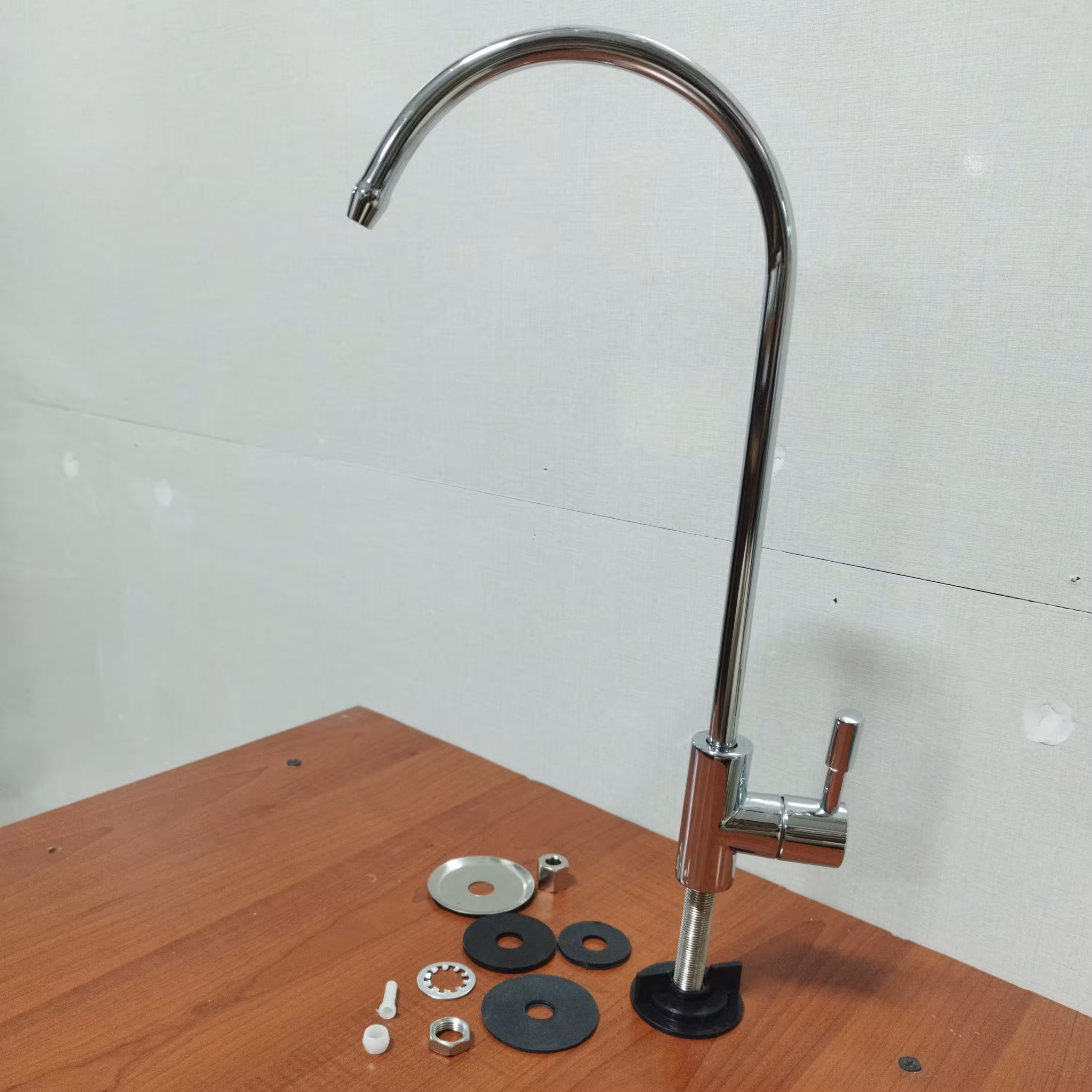 شیر تصفیه آب رنگ کروم