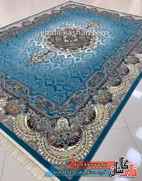 فرش 700 شانه طرح هالیدی زمینه آبی فیروزه ای کاشان