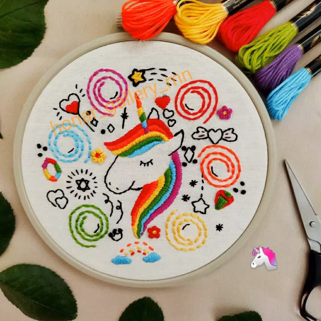 تابلو گلدوزی شده