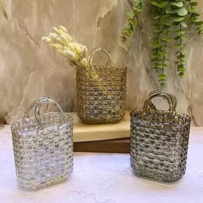 گلدان حصیری دسته شیشه ای