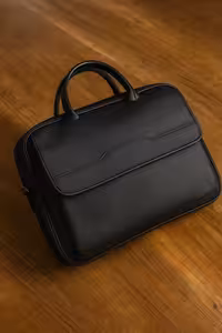 کیف لپ‌تاپ چرم برای سایز 15.6 اینچ - 9705