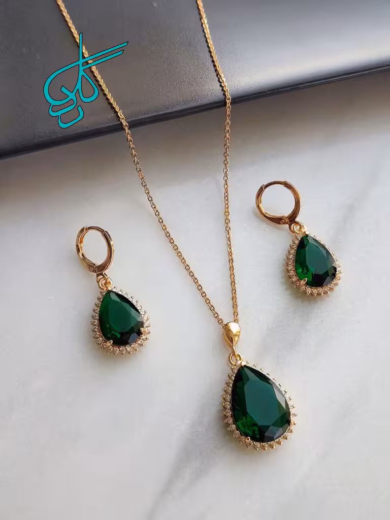 خرید نیمست جواهری طلایی نگین اشکی رنگ سبز کیفیت عالی در رنگ بندی متنوع کد 1715576 - ردگل