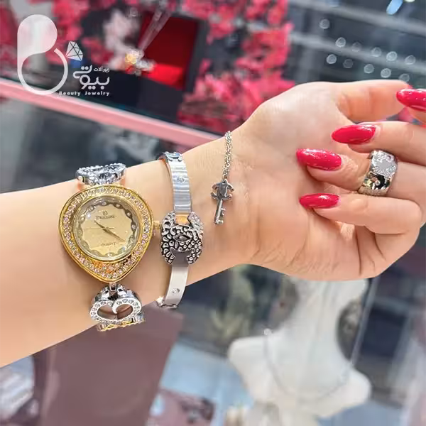 ست ساعت با آویز زنانه و دستبند و انگشتر