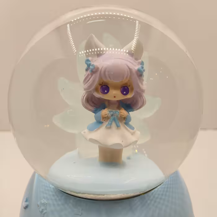 گوی موزیکال مدل پمپی دختر و درخت جادویی