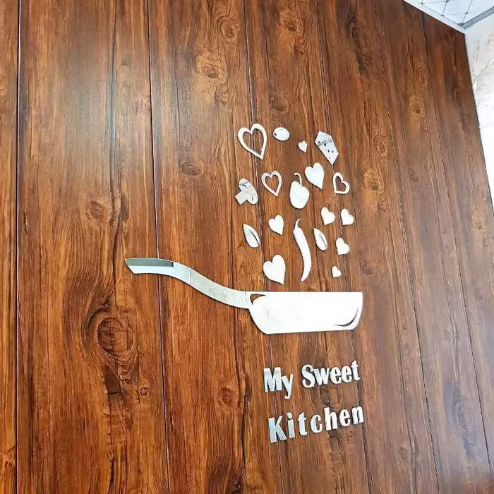 آینه دکوراتیو طرح آشپزخانه 