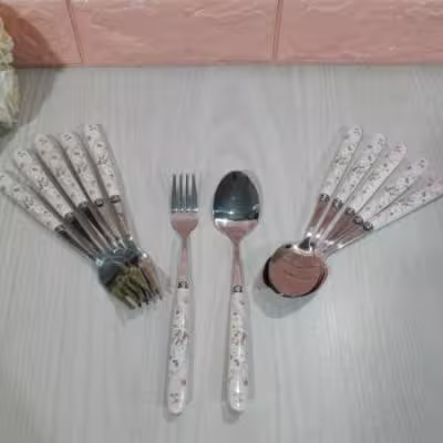 قاشق و چنگال دسته سرامیک گل ریز