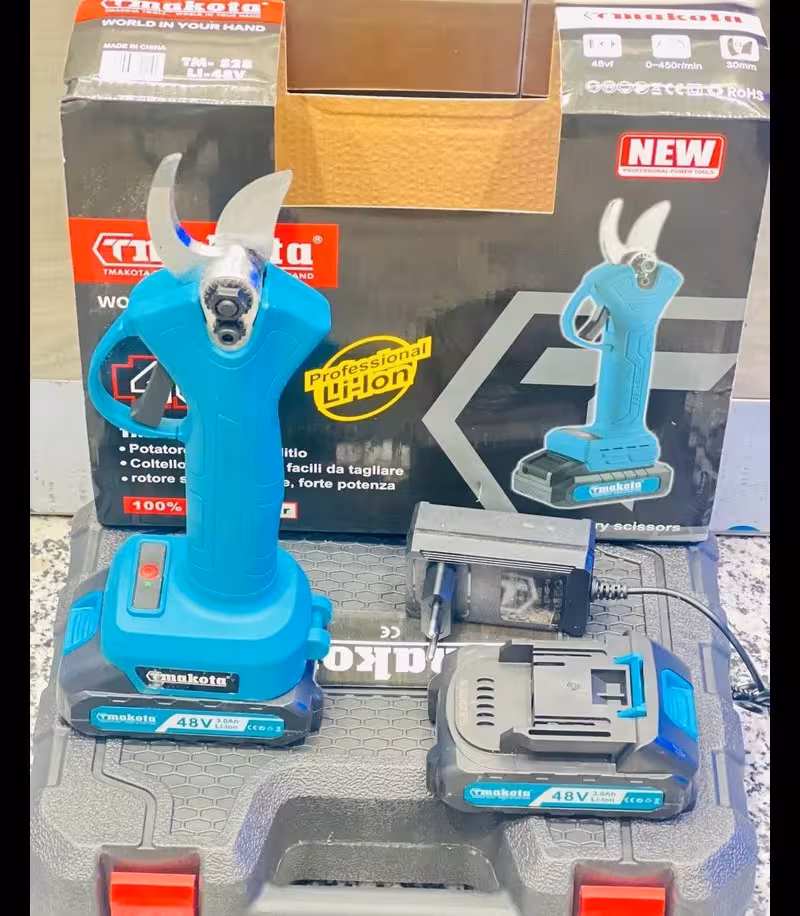 قیچی شارژی طرح ماکیتا دو باطری 48 ولت مدل48V