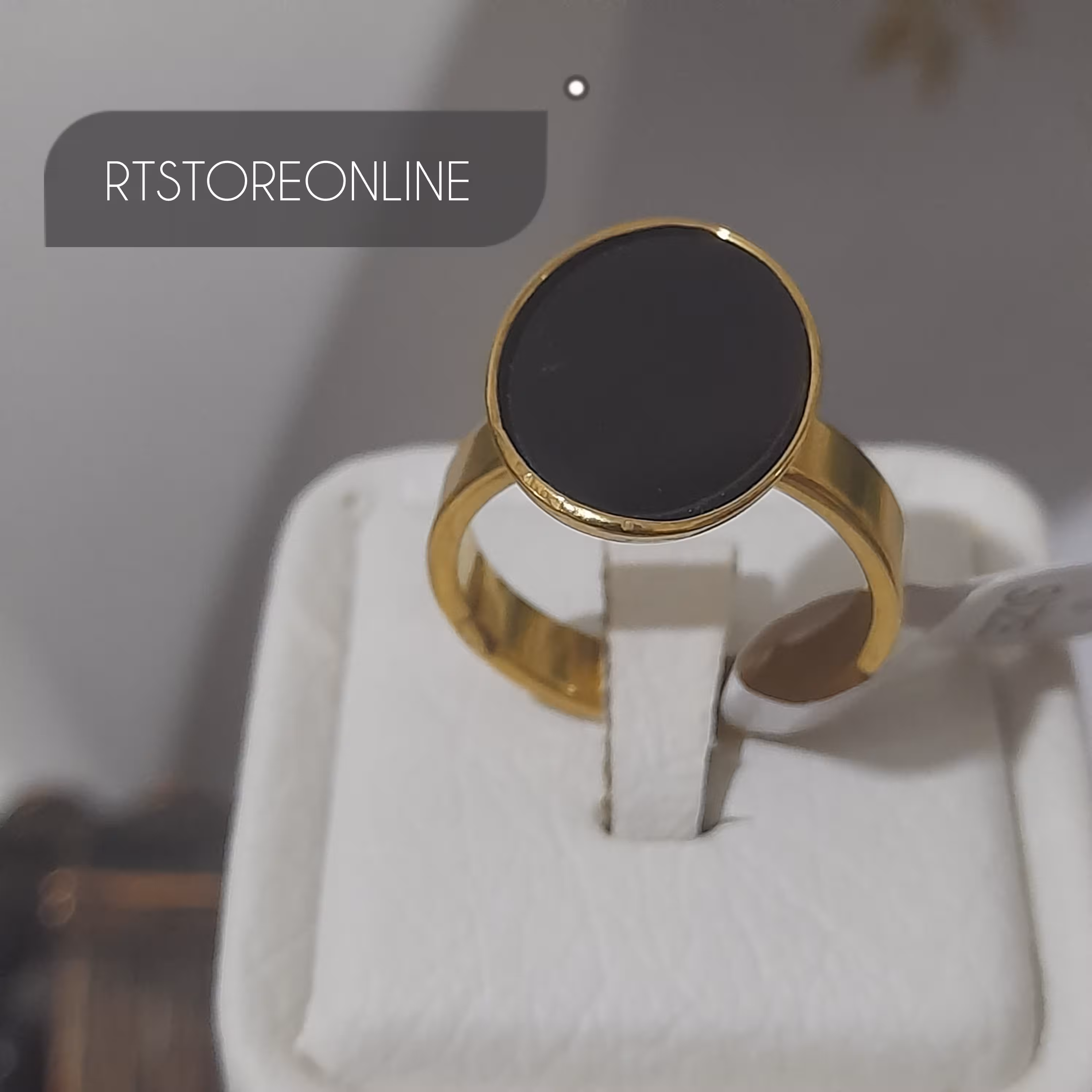 انگشتر  نگین دار مشکی