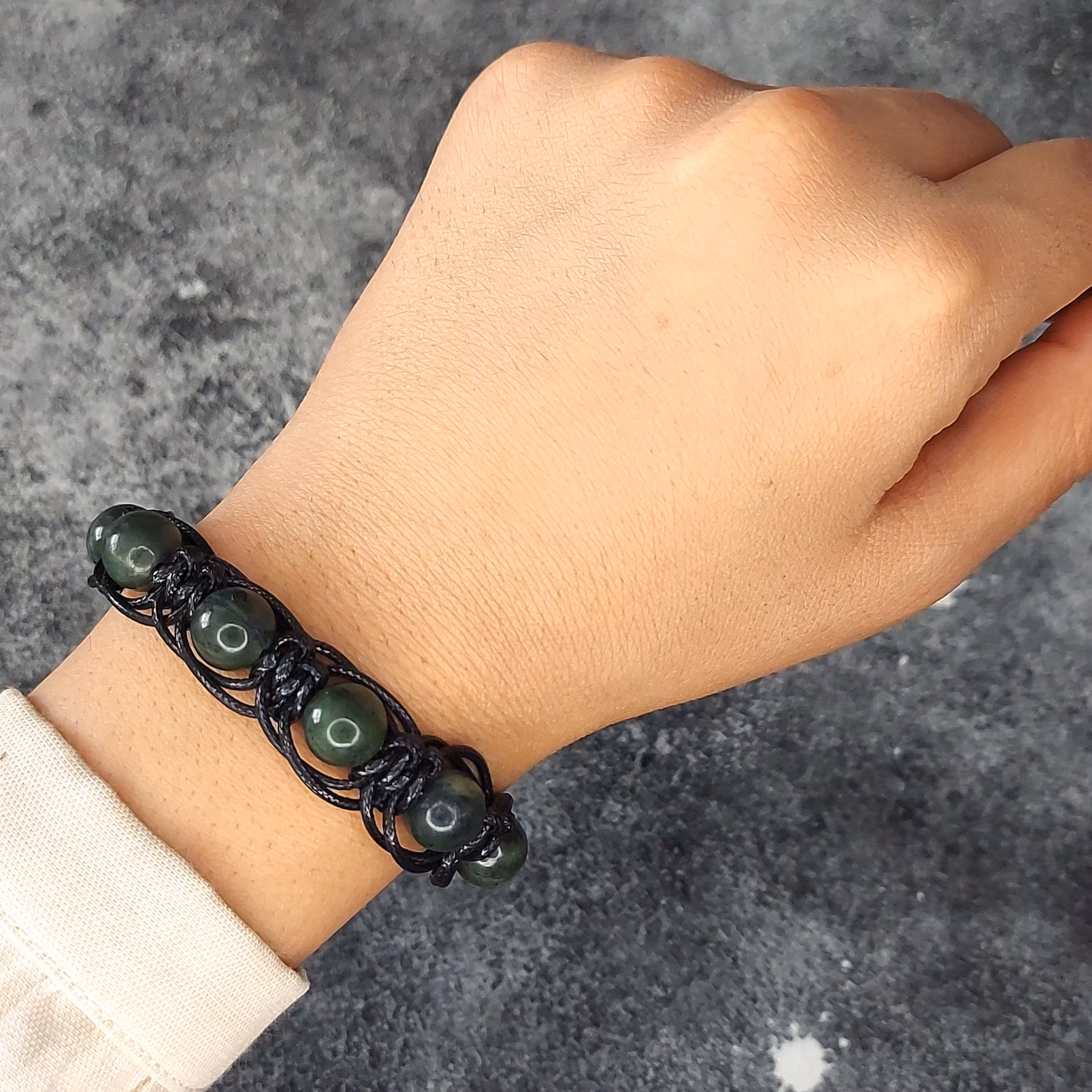 رستبند سنگ  یشم بافت چرم 67 ( پس کرایه )