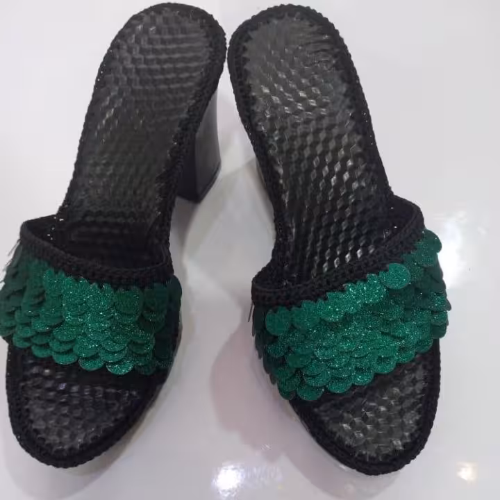 دمپایی زنانه دست باف زیبا وکریستالی بادوام