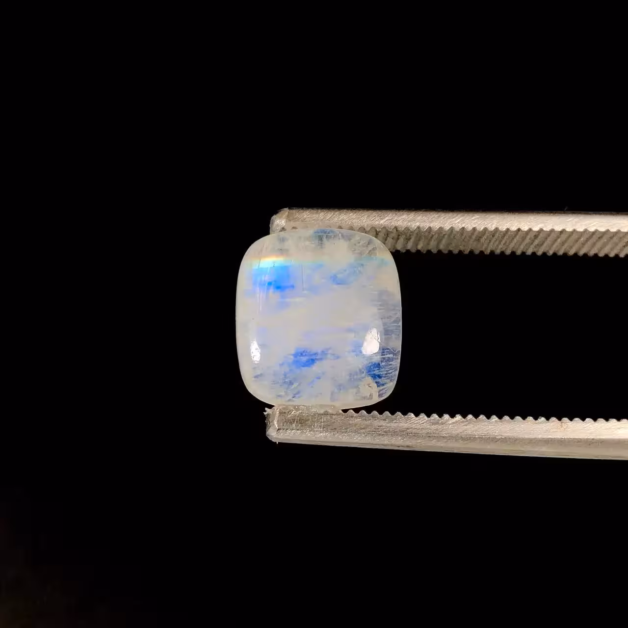 سنگ مون استون (سنگ ماه) اصل آبی 251010