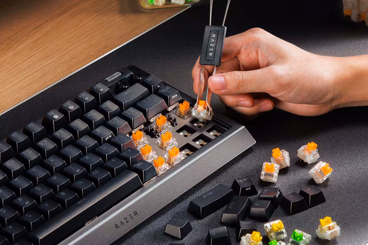 خرید کیبورد ریزر RAZER BLACKWIDOW V4 75% با بهترین قیمت