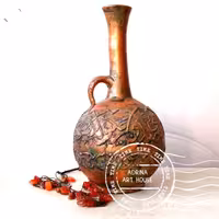 کوزه سفالین کارشده با ورق طلا ولایه چینی دست ساز 