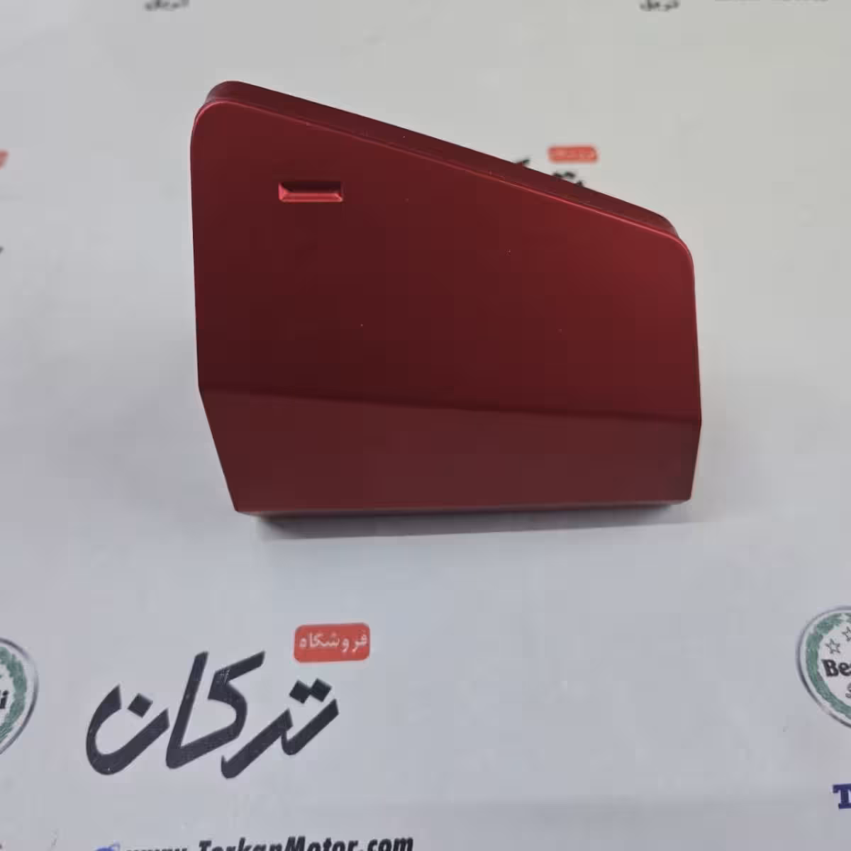 قاب ( کاور ) درب داشبورد موتور طرح کلیک 170 و واریو 160 و 170 ( قرمز مات )