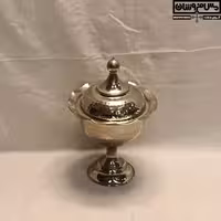 قندان مسی چکشی آبکاری کروم تک پایه خمره ای در دار مدل دلبر