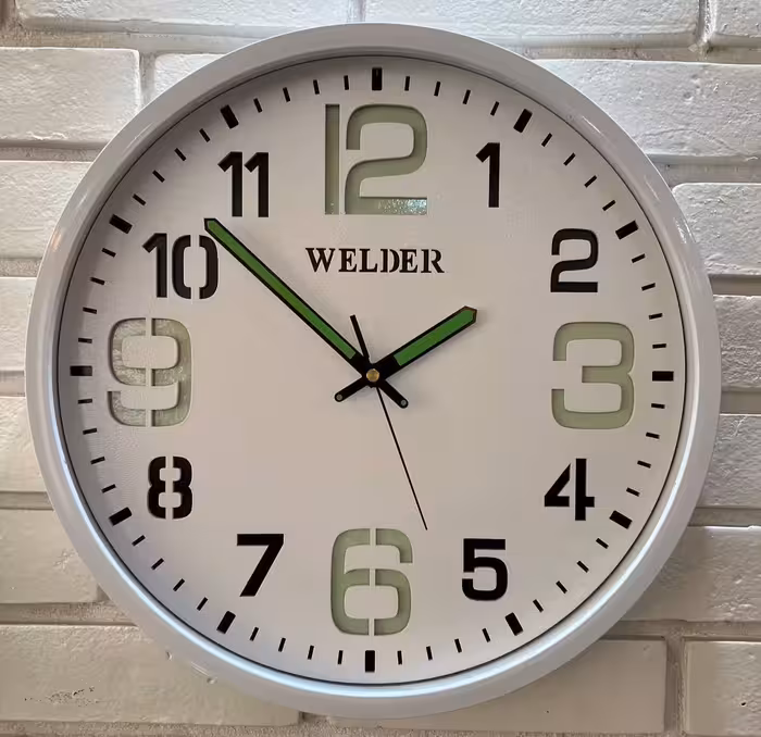 ساعت دیواری مدل ولدر شبنما سفید 609