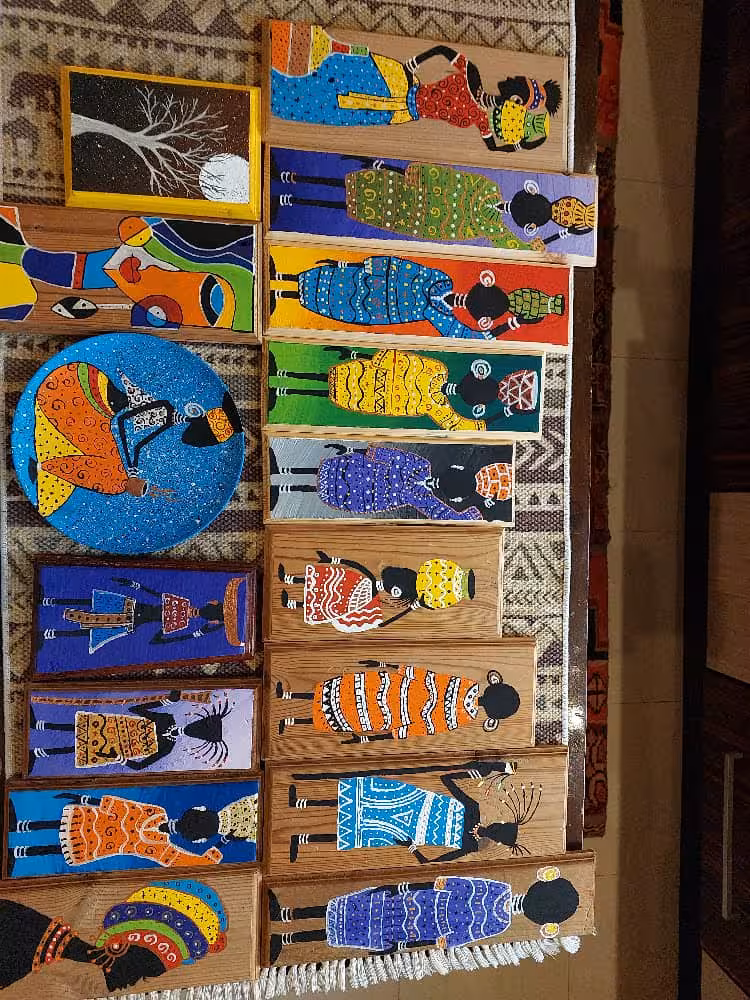 نقاشی روی چوب