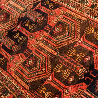 فرش دستبافت سه و نیم متری مدل نقشه بلوچ  کد 22.1194