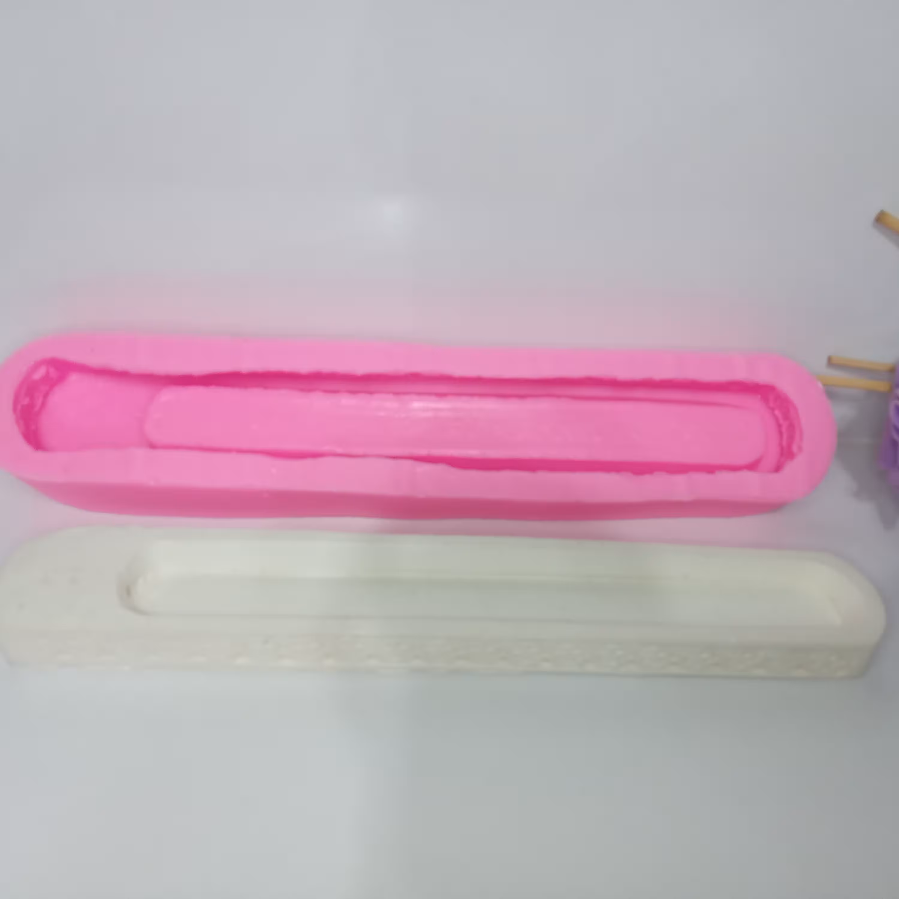 بیس خدم جا عودی یا عود سوز مستطیلی کتیبه ای جنس پودرسنگ هنری کاربردی و زیبا