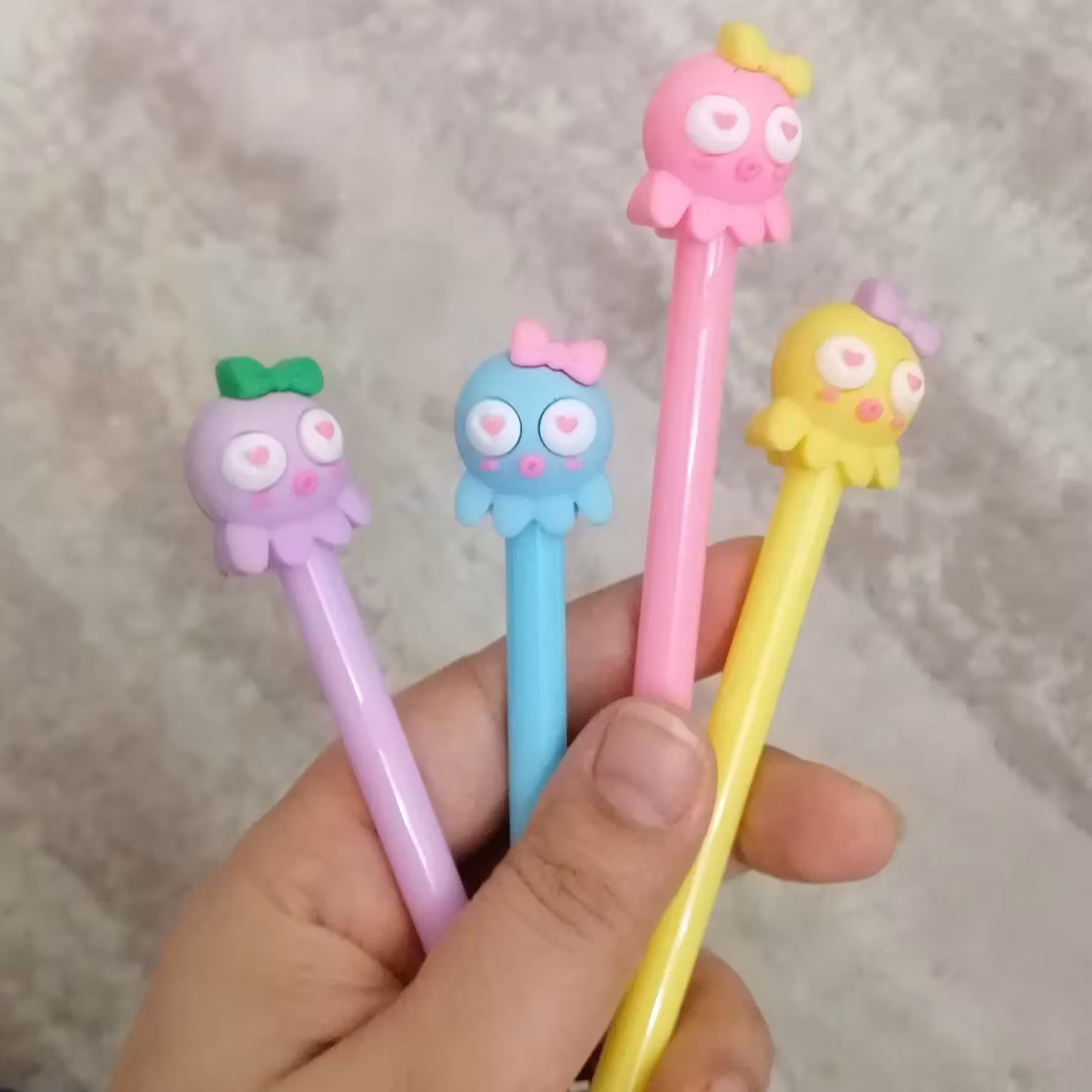 روان نویس طرح هشت پا عاشق، جوهر آبی، سر سیلیکونی، بسیار نرم و روان