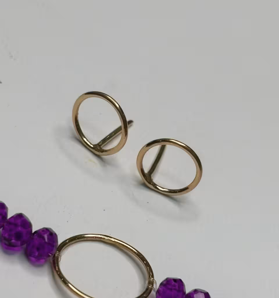 نیم ست طلا طرح دایره توخالی وزن 1/02 گرم