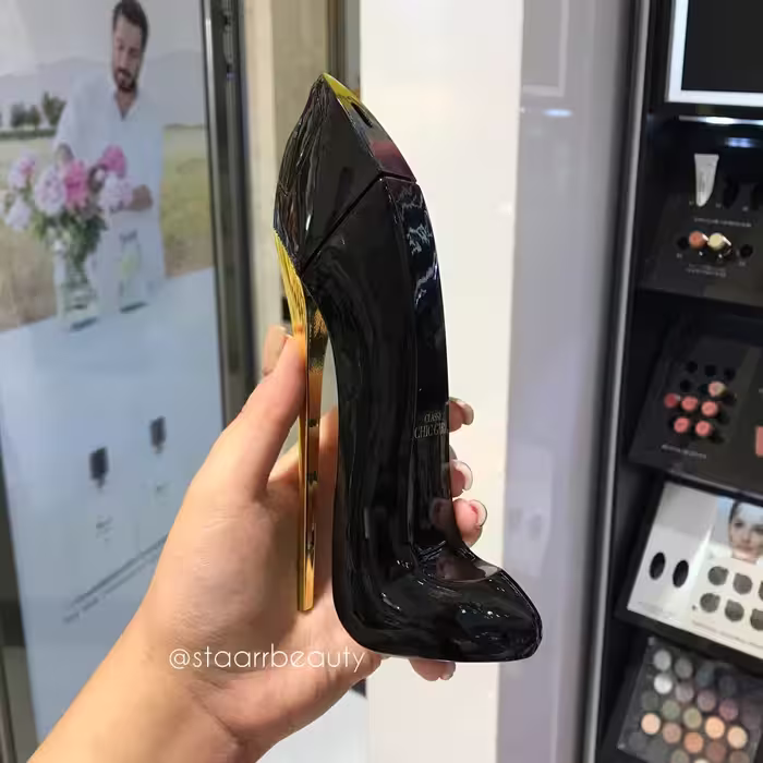 عطر ادکلن زنانه کارولینا هررا گود گرل فراگرنس ورد Chic Girl