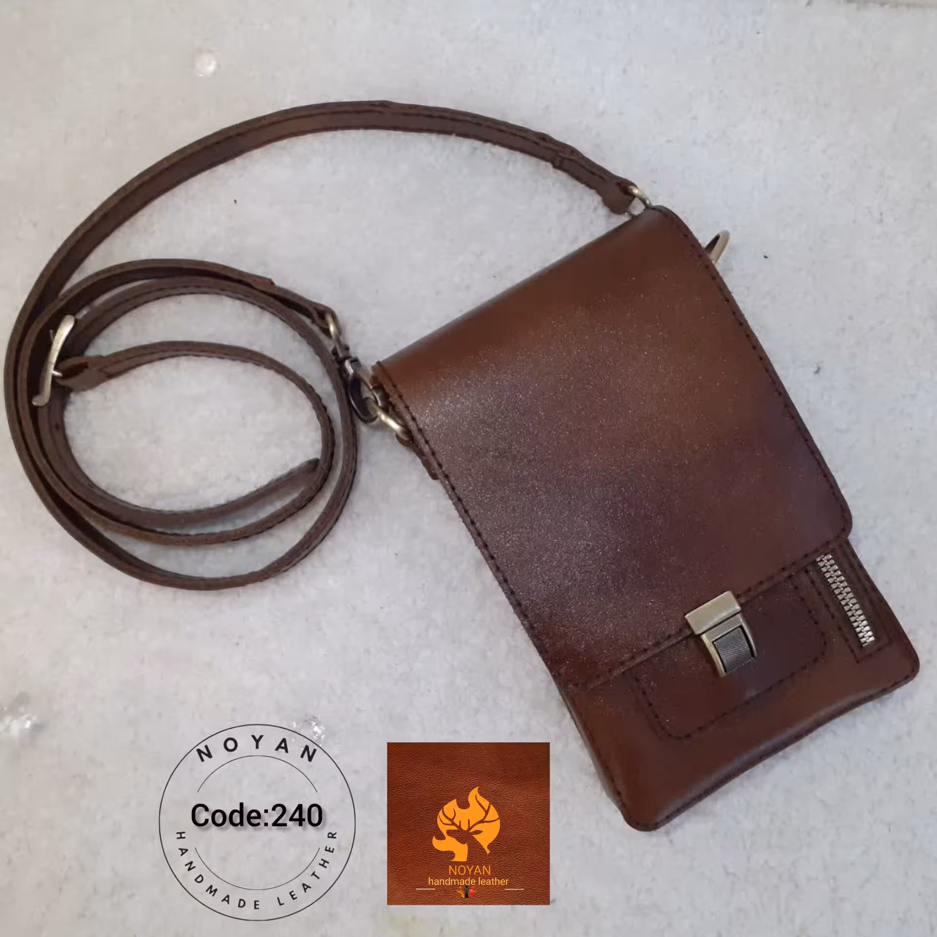کیف دوشی مردانه چرم طبیعی دستدوز کد 240