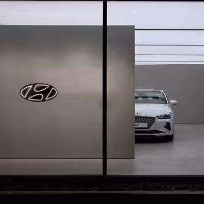چراغ دیواری نئون دیزاین طرح Hyundai-BL_WHT