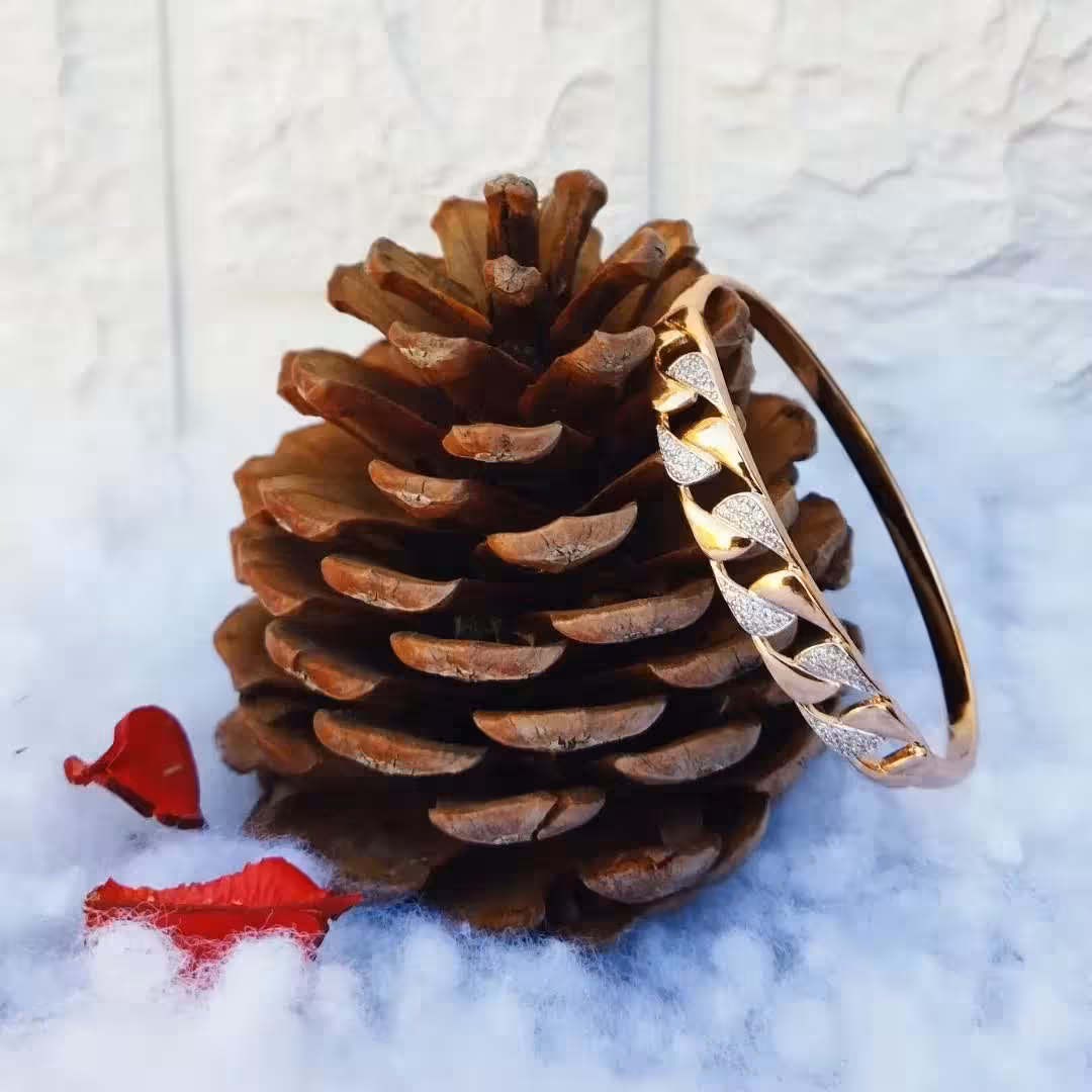 دستبند رنگ ثابت برند ژوپینگ با مارک حک شده