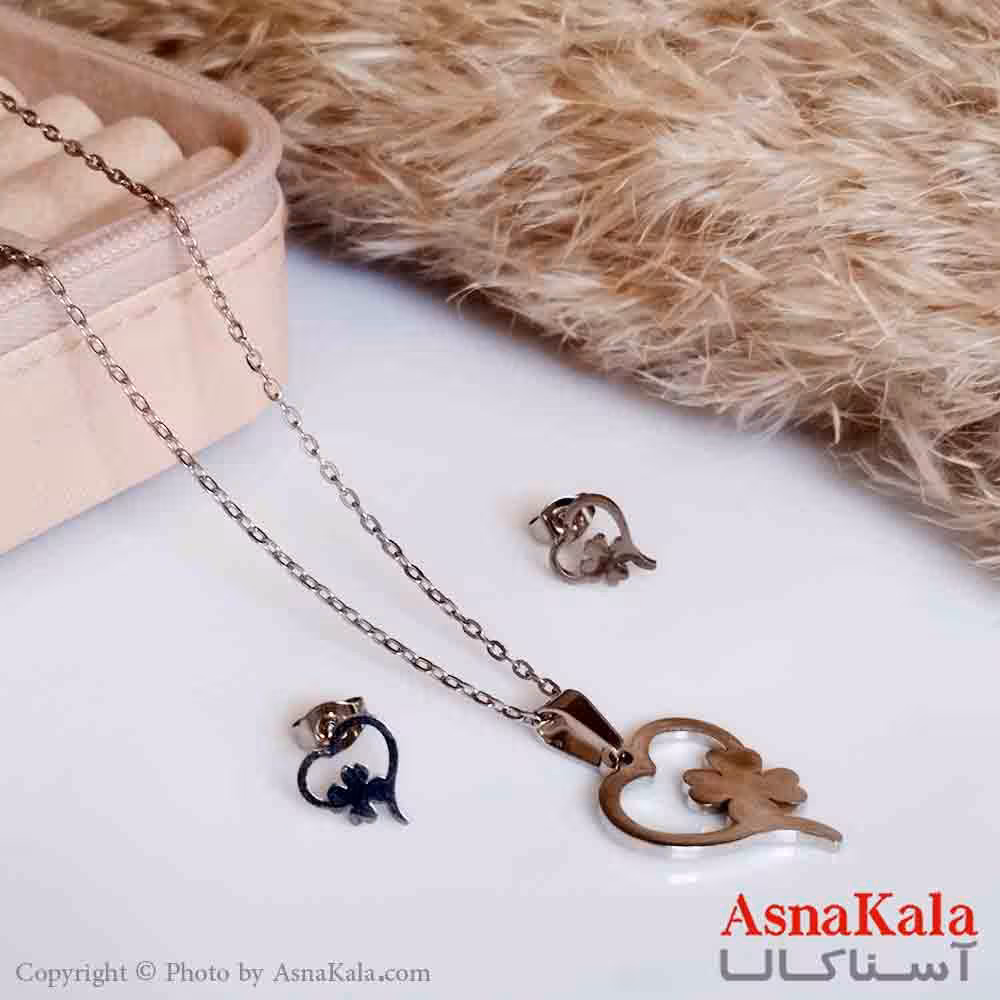 نیم ست دخترانه طرح قلب و شبدر نقره ای کد NIM14329W