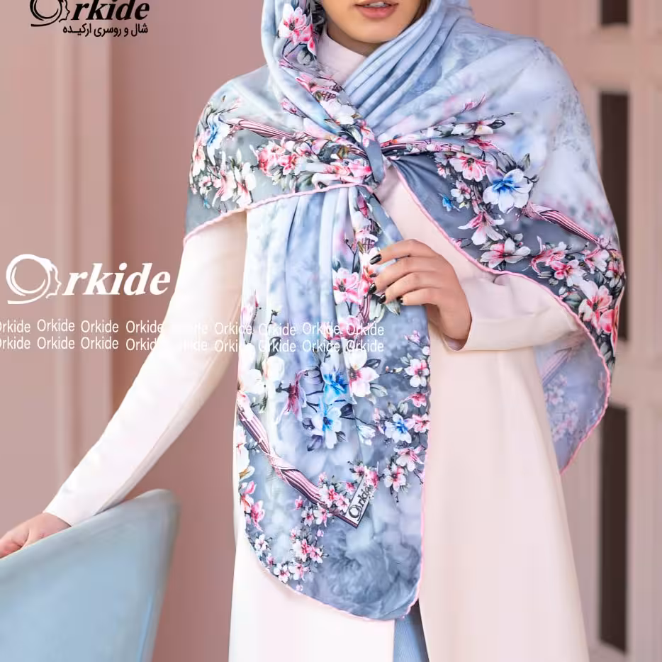 روسری عیدانه زمینه طوسی