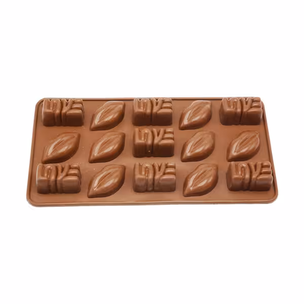 قالب شکلات لب و لاو