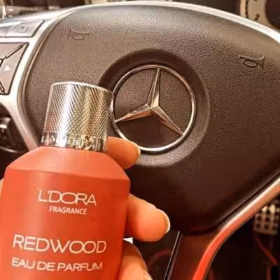 ادوپرفیوم مردانه مدل REDWOOD لدورا فرگرنس