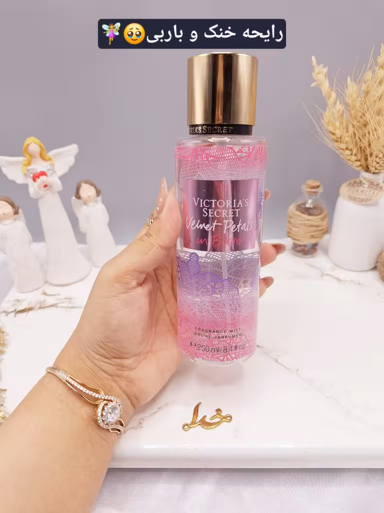 بادی اسپلش 250 ml ویکتوریا سکرت مدل Body Splash Velvet Petals اورجینال