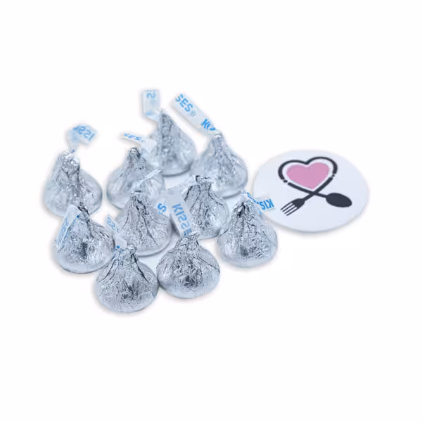 شکلات پذیرایی کیس kiss شیری اشکی 4 گرمی نقره ای اصل امریکا  هرشیز، بسته‌بندی فویلی