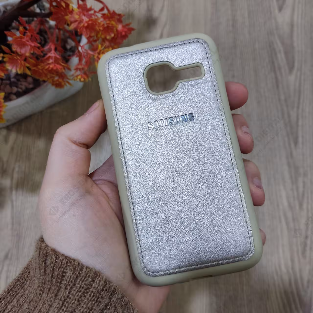 گارد گوشی Sasung Galaxy J1 Mini ژله ای پشت چرم ساده لوگو دار