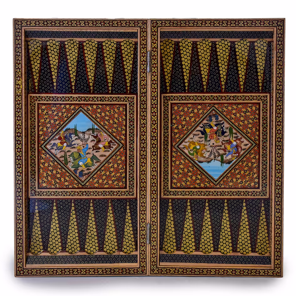 تخته‌نرد و شطرنج خاتم‌کاری مدل ستون‌دار با نقاشی چوگان