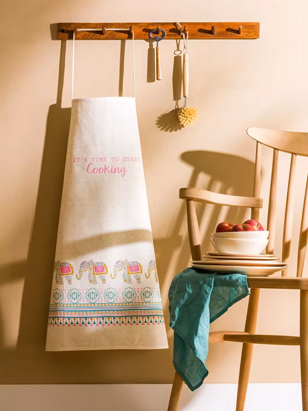 پیشبند السی هوم طرح فیل