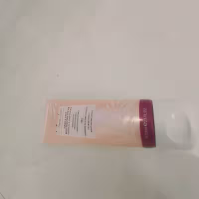 کرم مرطوب کننده ماکسیمیلیان مدل یاس حجم 75 میلی لیتر