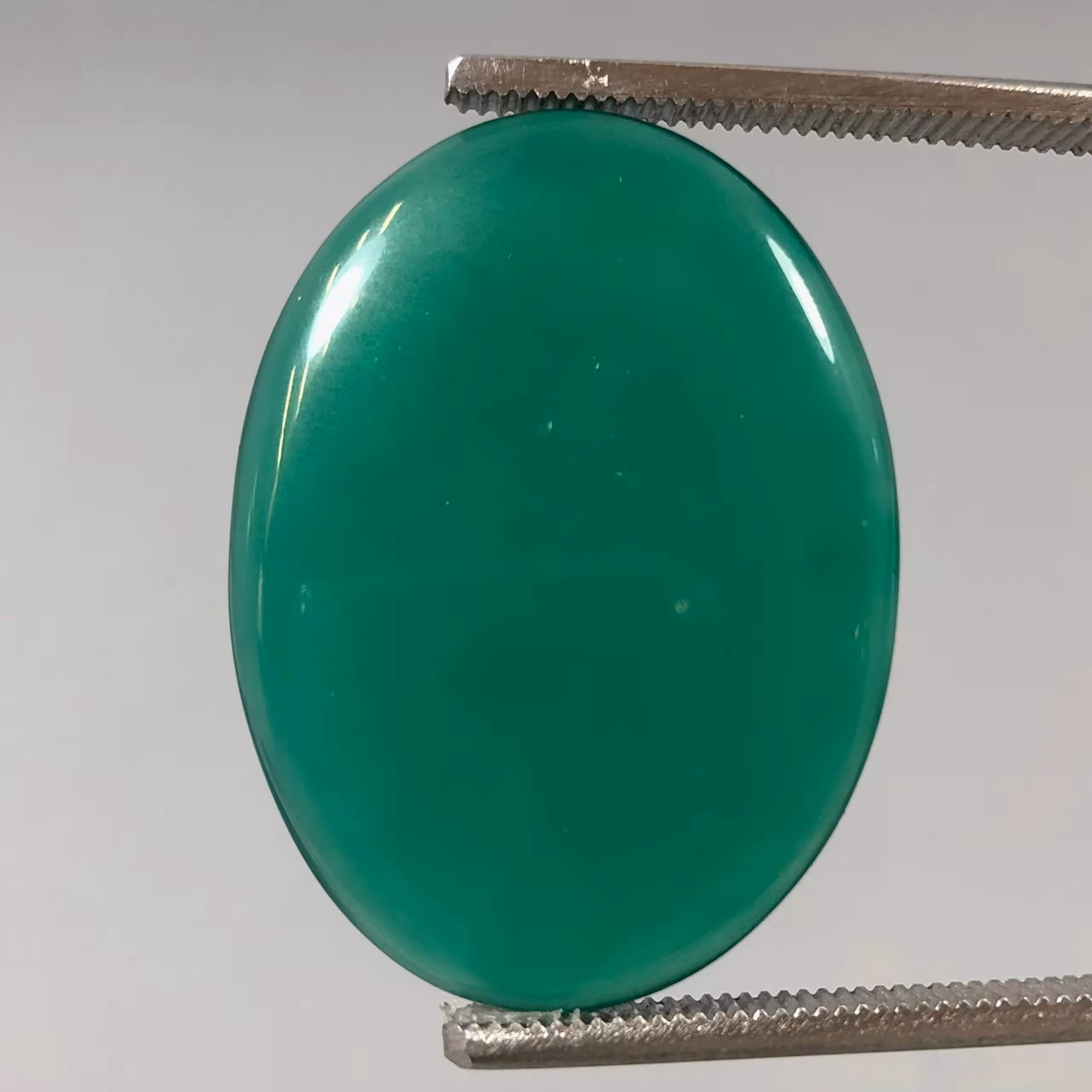 نگین عقیق طبیعی درشت سبز بهسازی 251276