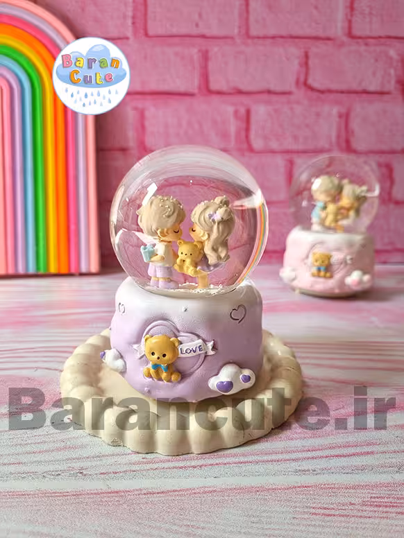 گوی موزیکال برفی چراغ دار (سایز متوسط) طرح دختر و پسر کیوت یاسی
