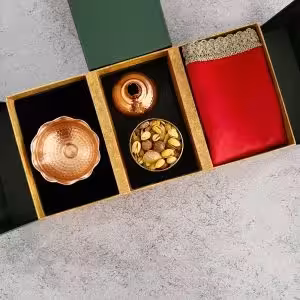 پک هدیه چله‌ی باشکوه یلدا – تجربه‌ای هنری و اصیل