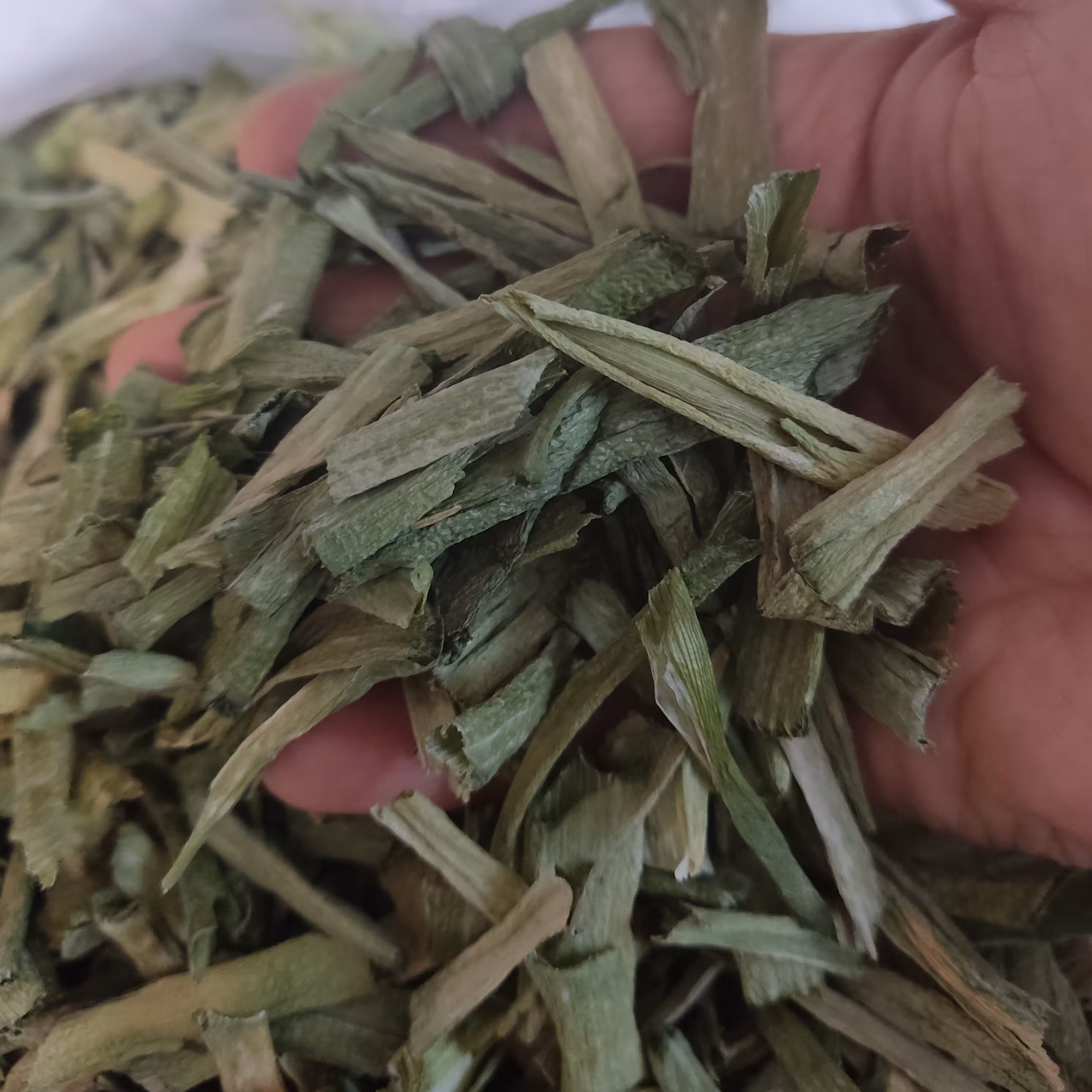 سبزی خشک برگ پیاز  100گرمی 